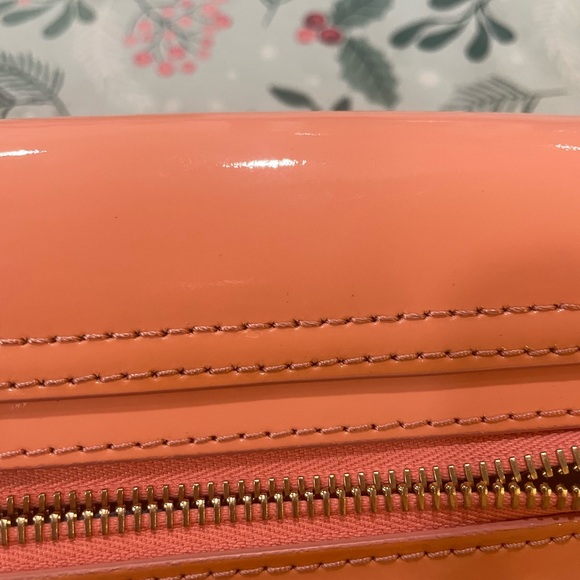 Dooney & Bourke East West flap Peach Shiny Patent Leather Purse - Picture 2 of 11